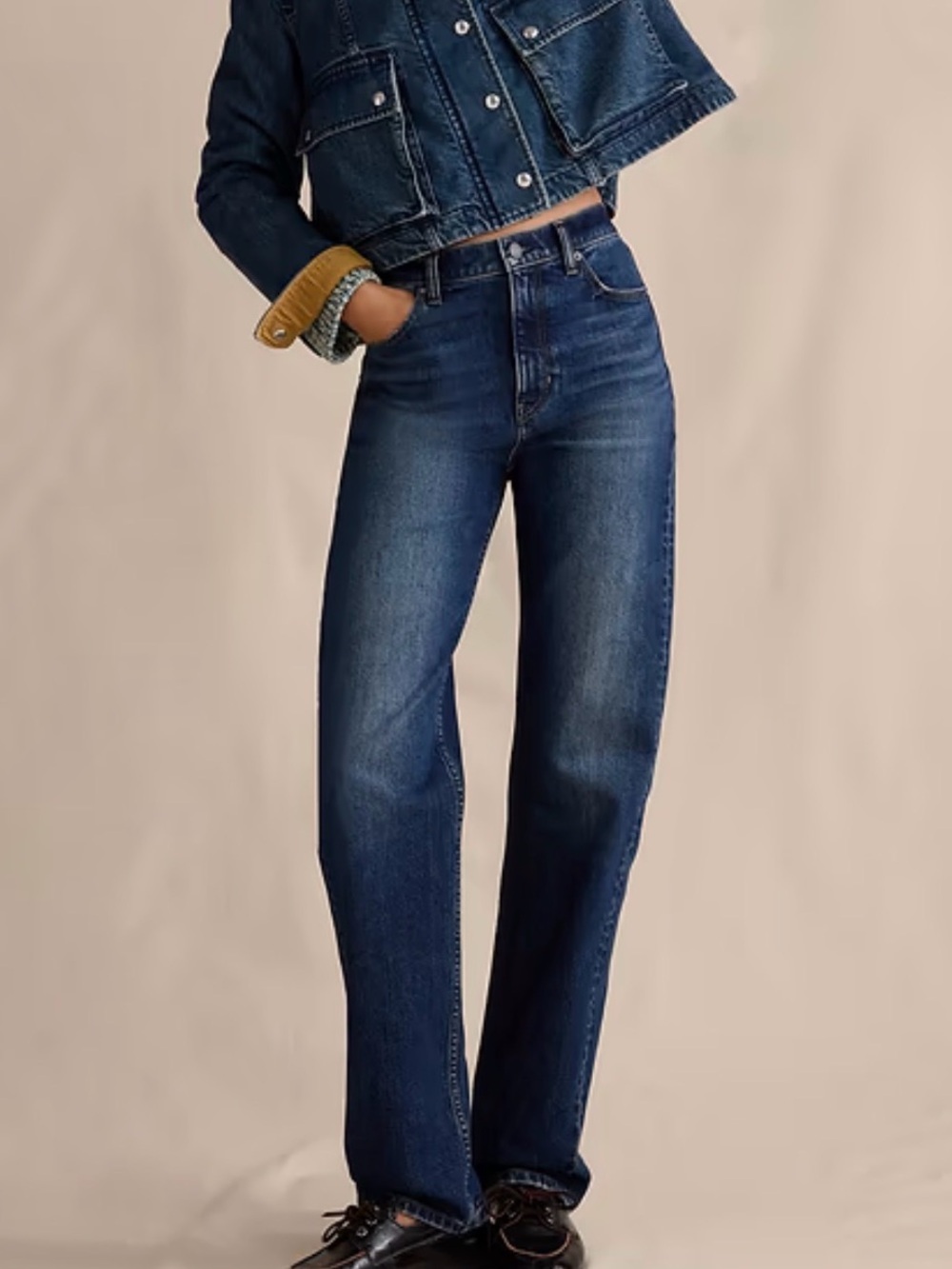 BANANA REPUBLIC • HIGH-RISE 90S STRAIGHT JEAN 28 petite stretch